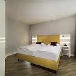Western 4*