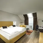 Western 호텔 4*